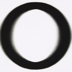 Kör II. 2002. Szén - papír, 50x70 cm