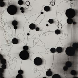 Láncok 2022. Szén - papír, 70x50 cm